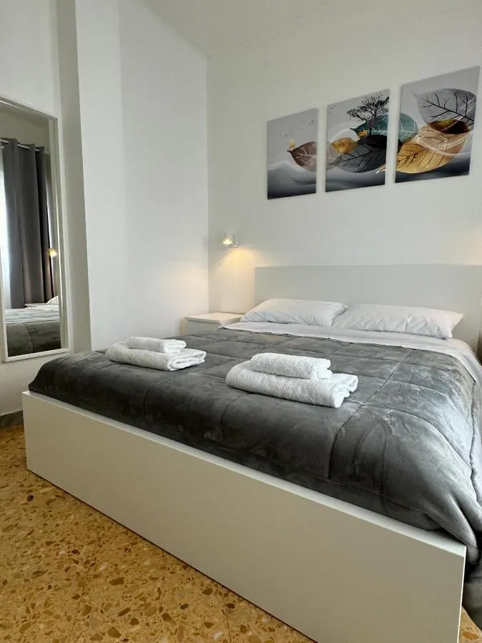 Quintino Sella Hotel Bari 0*,